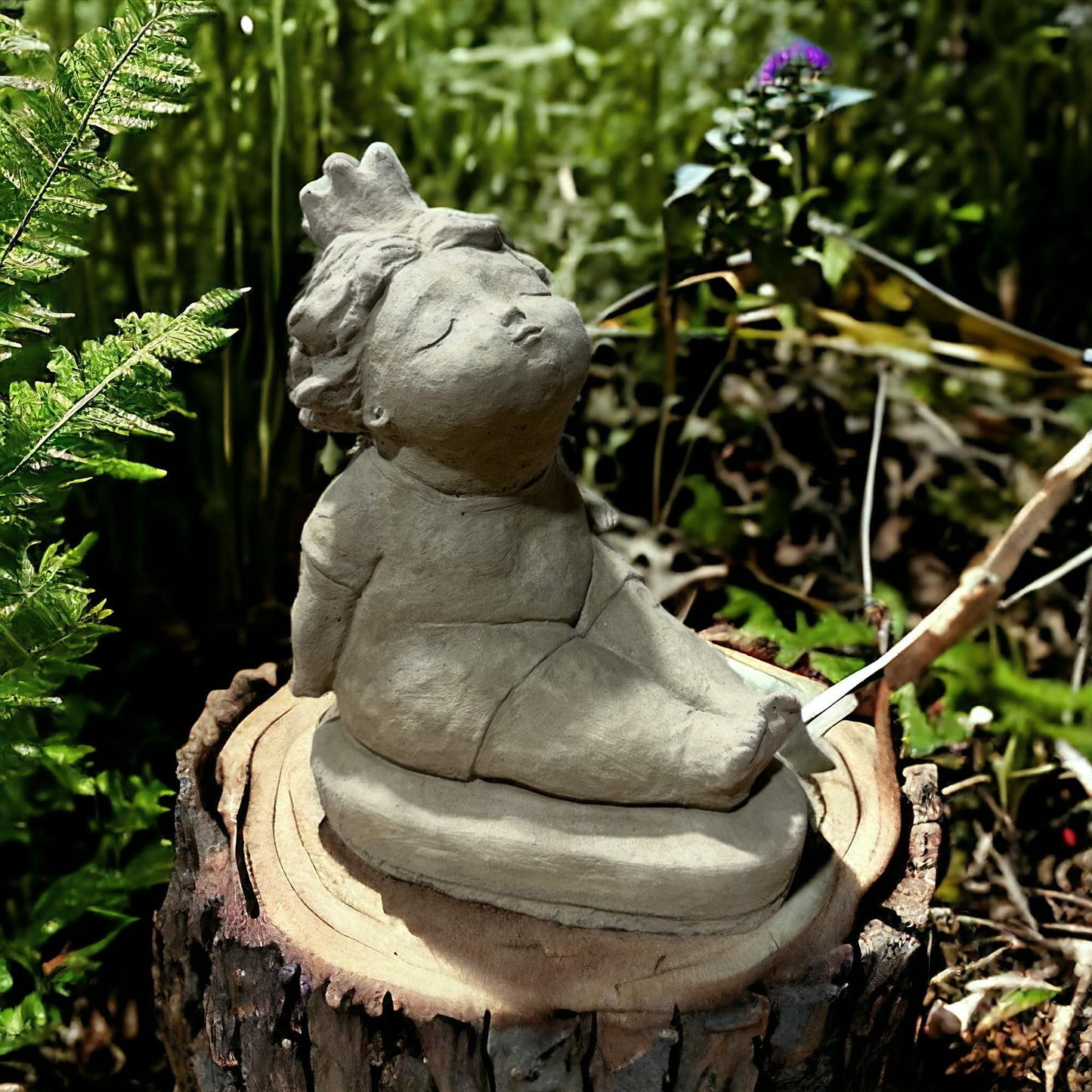 Elegante Ballerina Skulptur mit Krone, Natur unbemalt Sandfarben - Handgefertigt in Deutschland Maße H/B/T in cm 24/14/19 Frostsicher für Haus und Garten