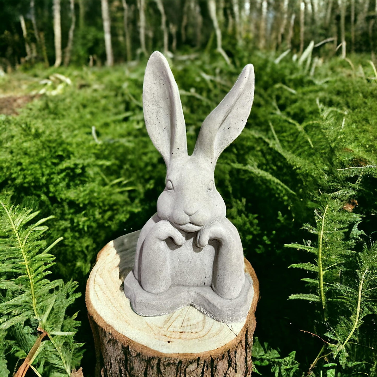 Kleiner aufgestützter Hase - Steinfigur mit stehenden Ohren (H/B/T: 31/17/13 cm, 3,5 kg) Steinguss für Haus und Garten