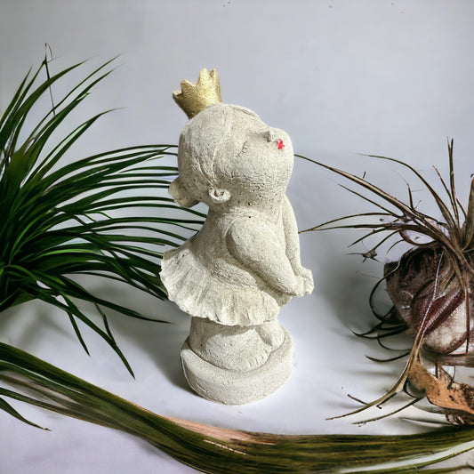 Elegante Ballerina/Prinzessin Skulptur mit Goldener Krone H/B/T in cm 29/14/14 ca. 4kg schwer - Handgefertigt in Deutschland