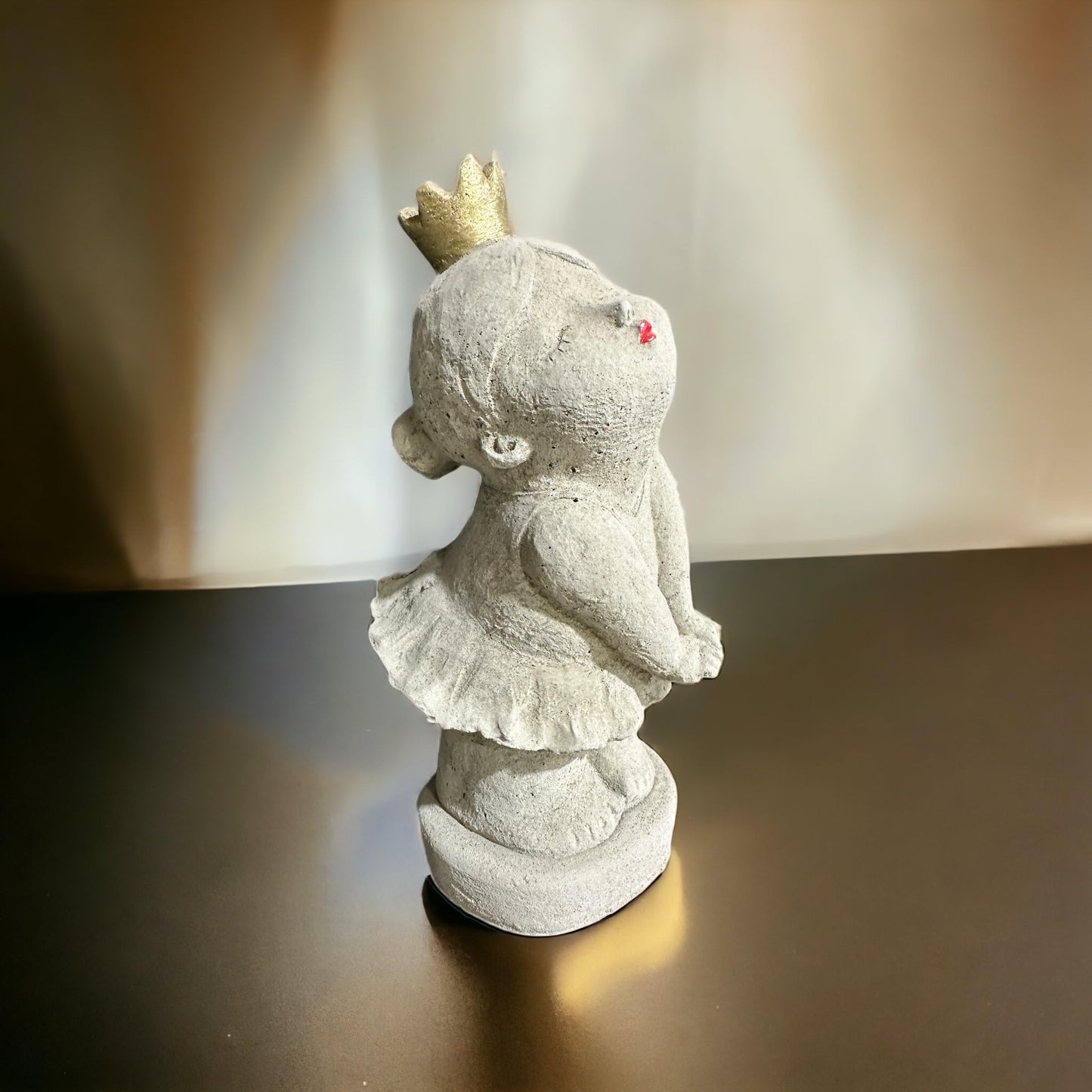 Elegante Ballerina/Prinzessin Skulptur mit Goldener Krone H/B/T in cm 29/14/14 ca. 4kg schwer - Handgefertigt in Deutschland