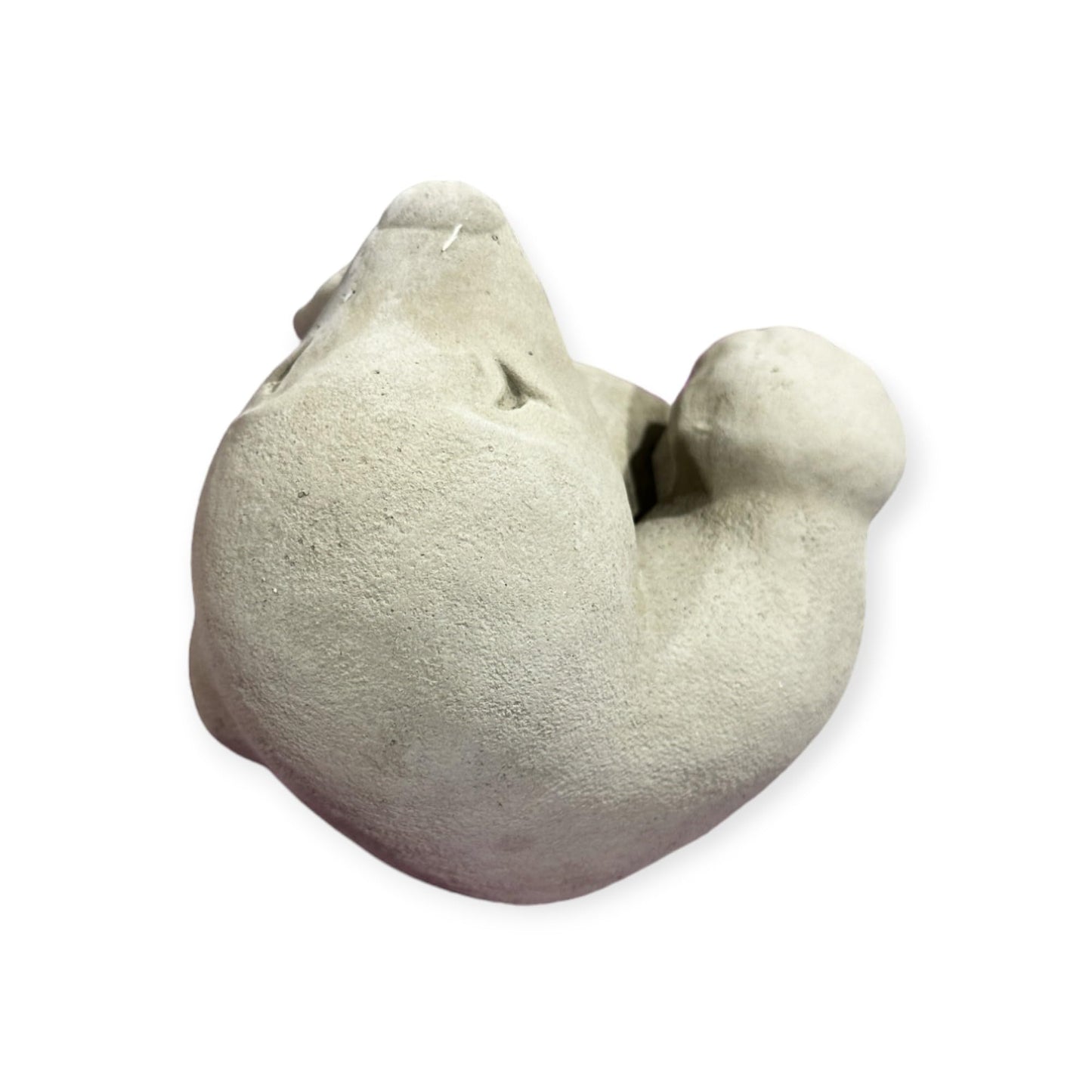 Verspielter Maulwurf auf dem Rücken liegend - Robuste Steinguss-Skulptur Maße (H/B/T): 14/15/16 cm