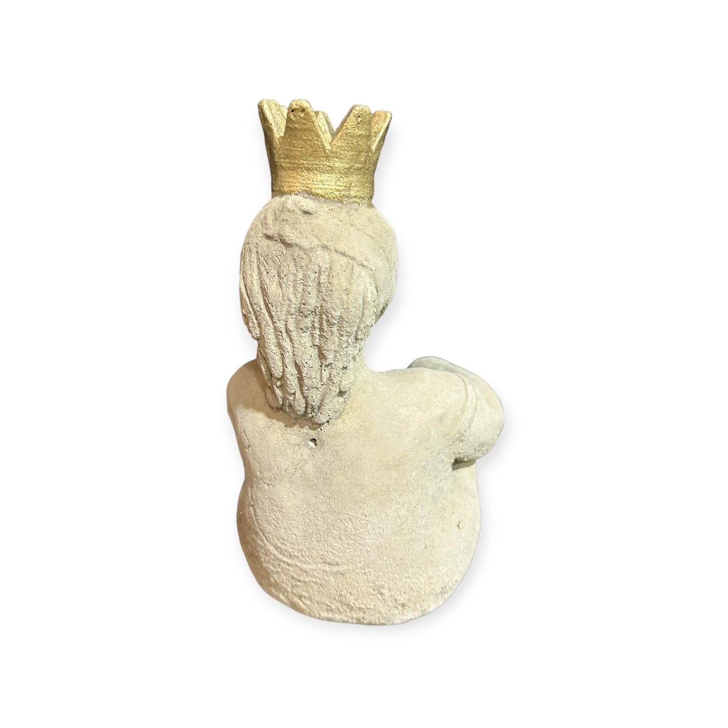 Sitzende Prinzessin mit großer Goldener Krone als robuste Steinfigur. Frostsicher. Massiv. 28cm Höhe und ca. 6,25kg Gewicht. Skulptur