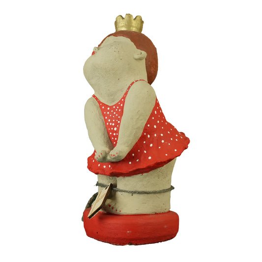 Stehende Prinzessin – handbemalte Gartenfigur mit goldener Krone