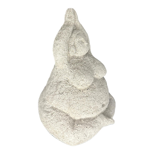 Steinfigur Yoga Dame Frieda, aus eigener Produktion