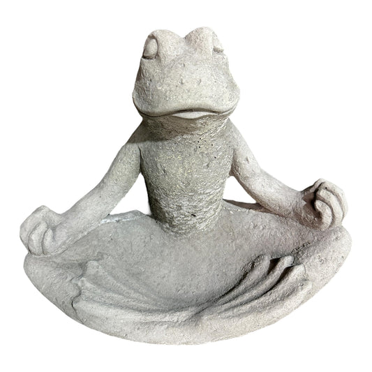 Frosch Rudi in Yogahaltung, Steinfiguren für Terrasse und Garten aus eigener Produktion
